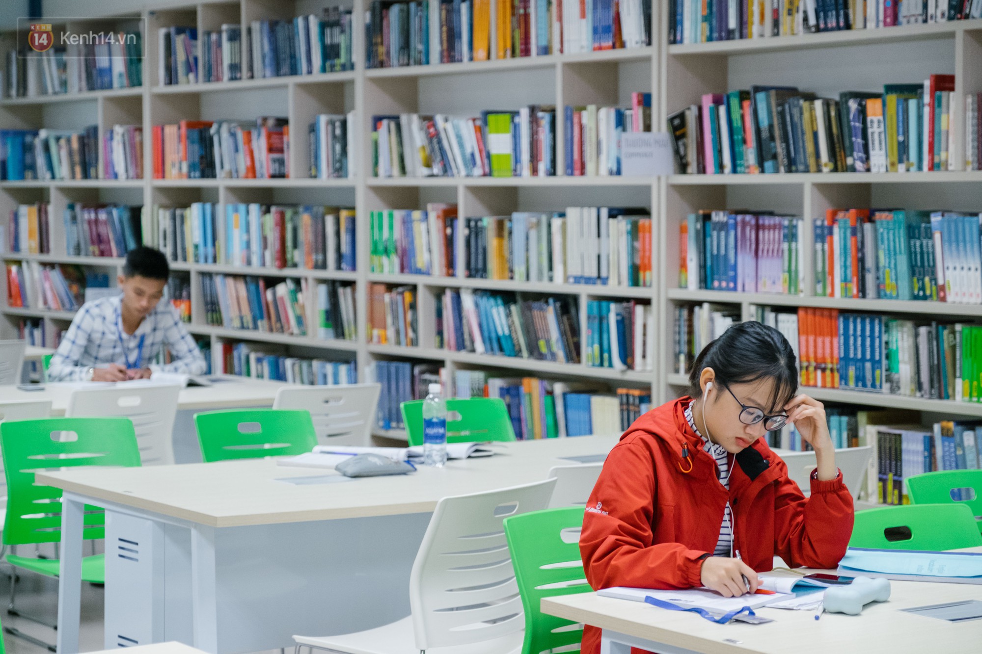 Thư viện các trường Đại học ở Việt Nam: Nơi sang chảnh 129 tỷ đồng, nơi đẹp đến mức đứng đâu cũng ra ảnh nghìn like